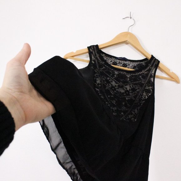 *American Eagle Black Lace Tank Blouse - Picture 5 of 6